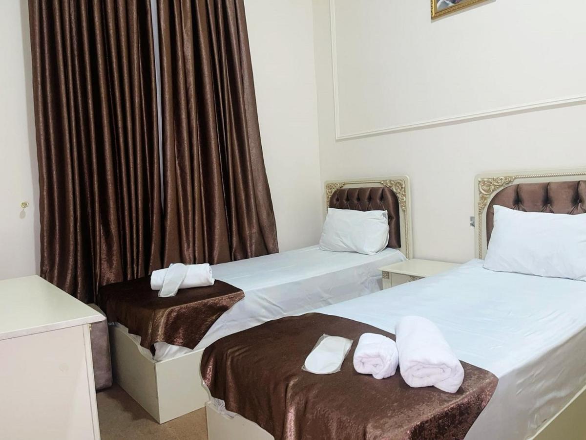 Econom Maxim Hotel Baky Esterno foto
